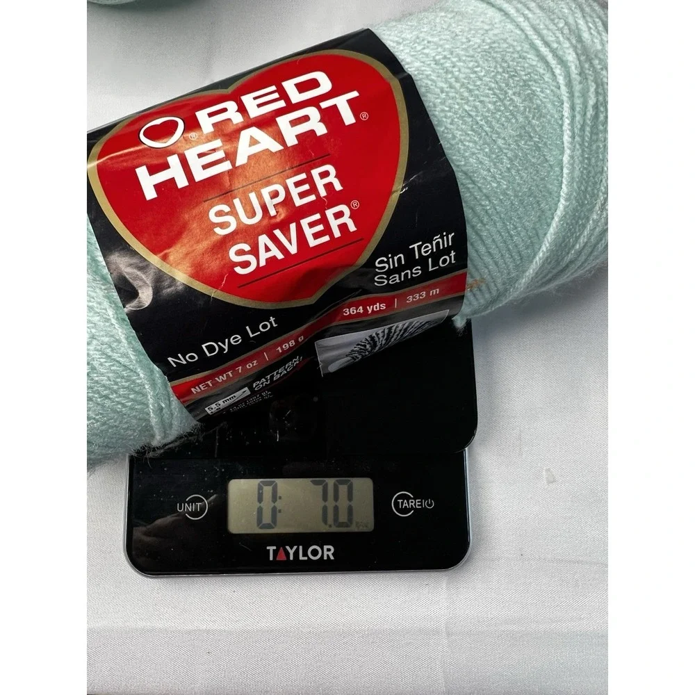 2 Red Heart Super Saver Skeins Yarn 7 oz And 6 oz Pale Green Worsted 4 Medium